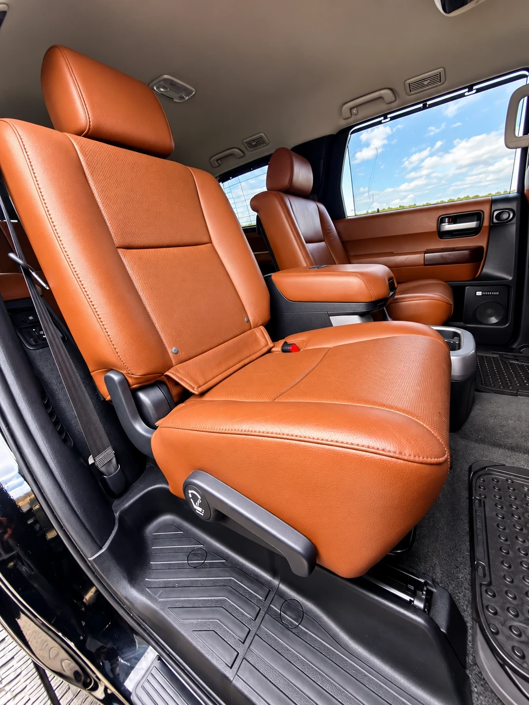Toyota Sequoia 5.7 V8| LPG| PLATINUM| 6+ 1| TV| �������� ������ | Mobile.bg � ����������� 8