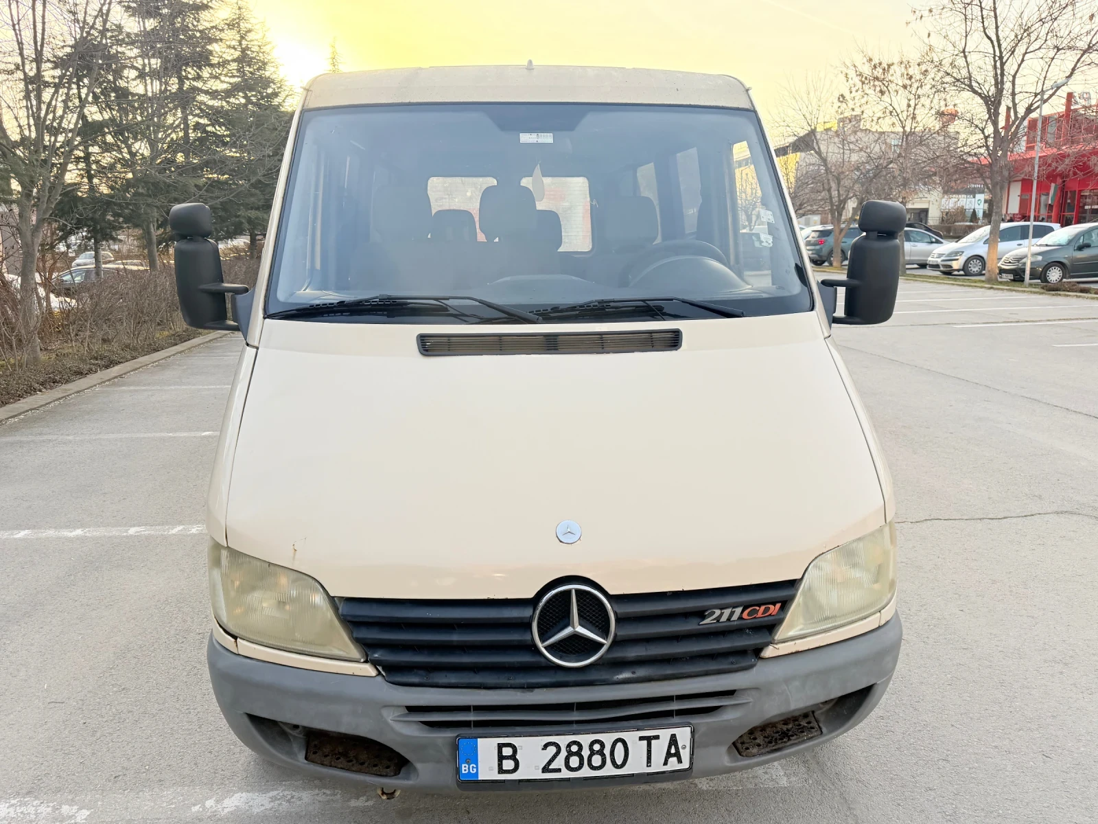 Mercedes-Benz 212 8+ 1 2.2 CDi
