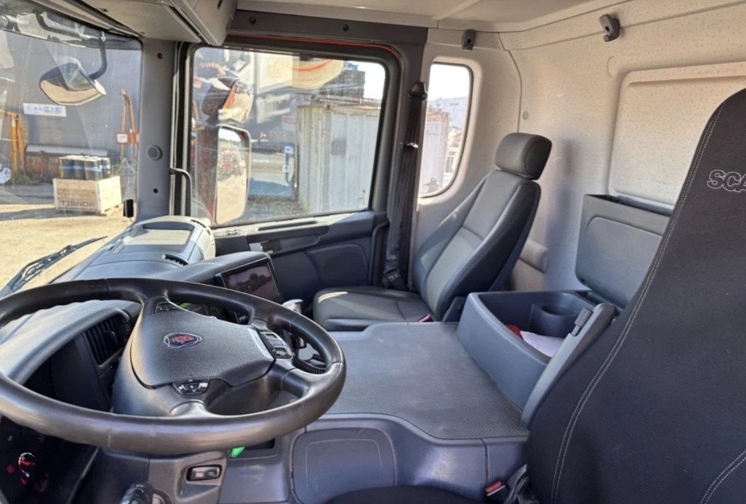 Scania P 320 Контейнеровоз с хидравлично удължение ЕВРО 6 - изображение 10