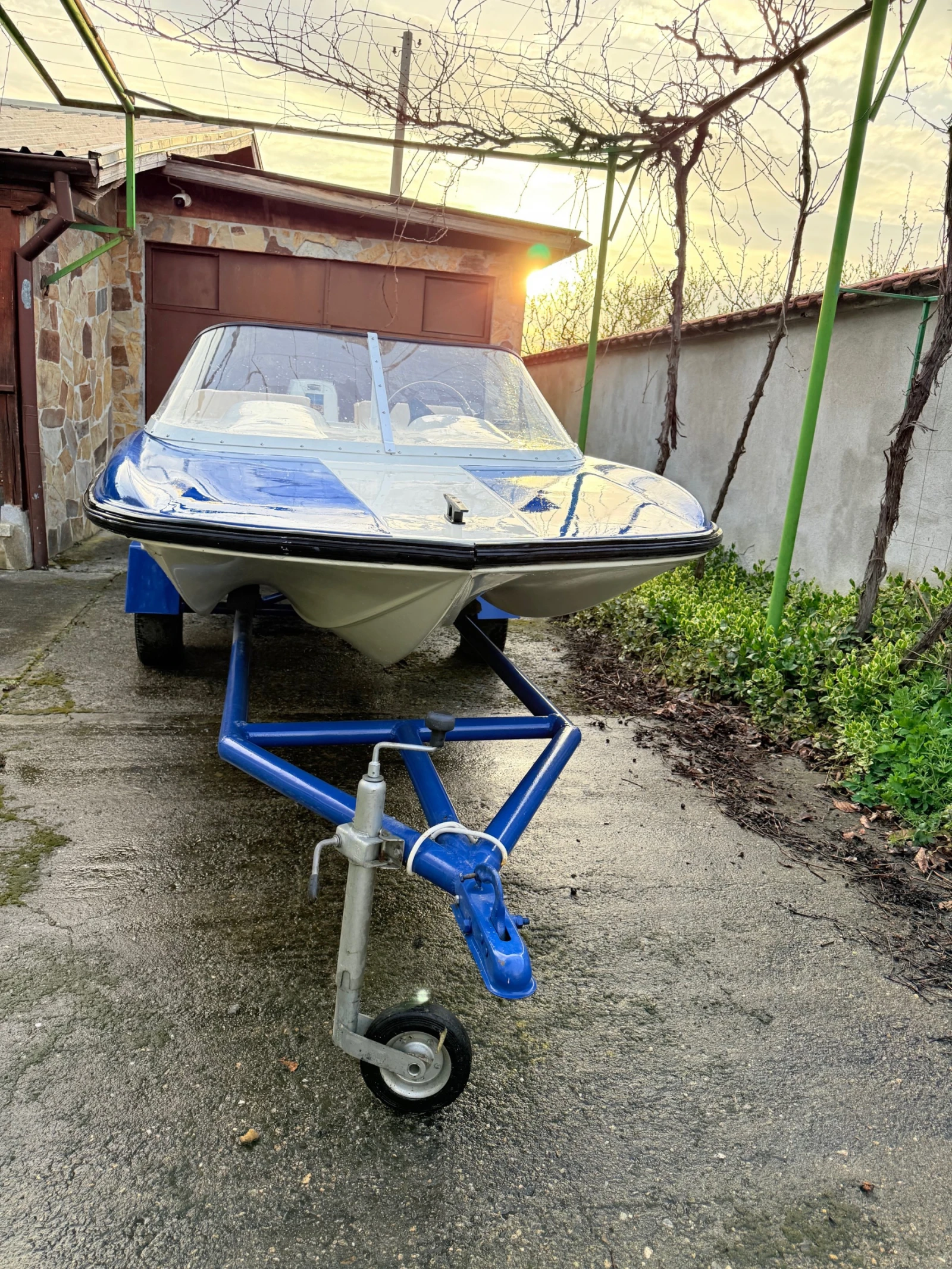 Лодка Собствено производство Лодка, Двигател 40к.с. + Колесар - изображение 6