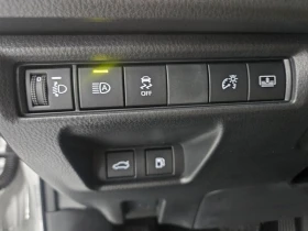 Toyota Camry 2.5 XLE Hybrid| 208к.с.| ВКЛ.ТЕХНОТЕСТ, снимка 10