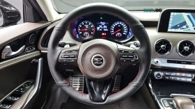Kia Stinger 2.0 TURBO* AWD* PATINUM* ОБДУХ* ПАНО* НАВИ* КАМЕРА, снимка 13