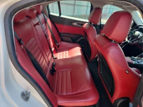 Alfa Romeo Giulia 2.0* TI* РЕАЛНИ КМ* ПЕРФЕКТНА - 12900 € / 25230.21 лв. - 27138485 9