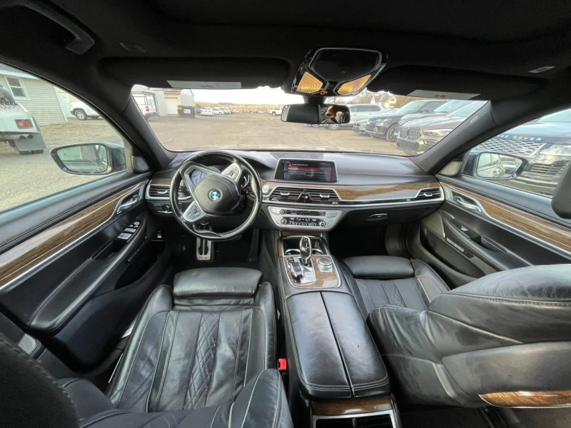 BMW 750 xDrive M Sport Line* пано* harmon* head-up* диг.та, снимка 8 - Автомобили и джипове - 48635726