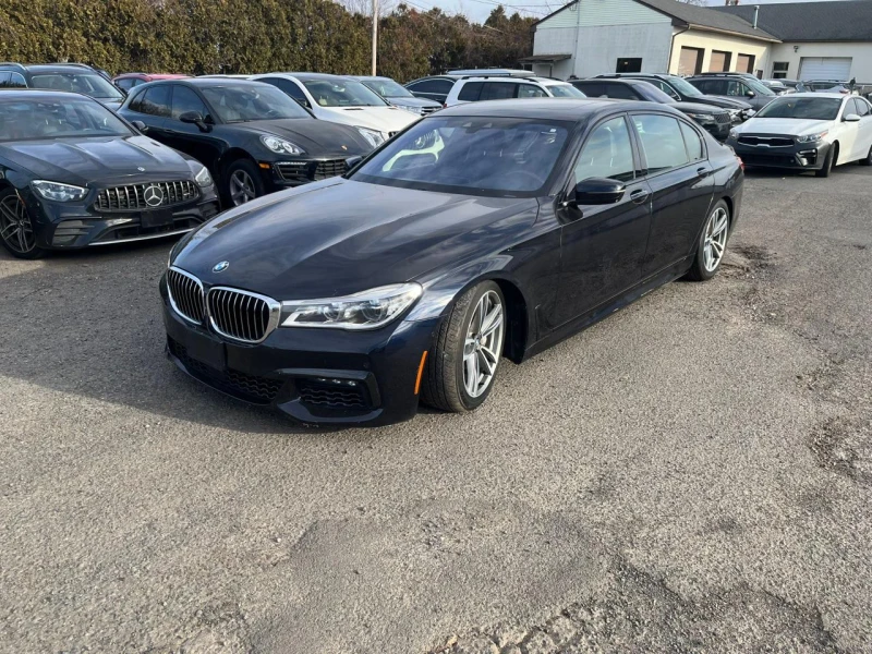 BMW 750 xDrive M Sport Line* пано* harmon* head-up* диг.та, снимка 1 - Автомобили и джипове - 48635726