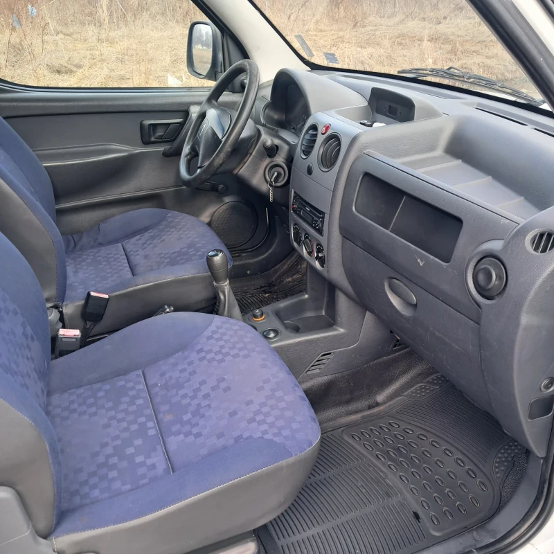 Peugeot Partner, снимка 4 - Автомобили и джипове - 49369621