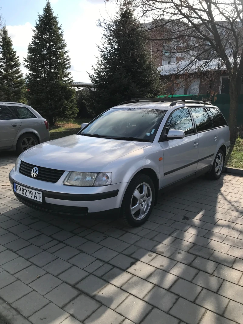 VW Passat 1.8 Т, снимка 1 - Автомобили и джипове - 49533375