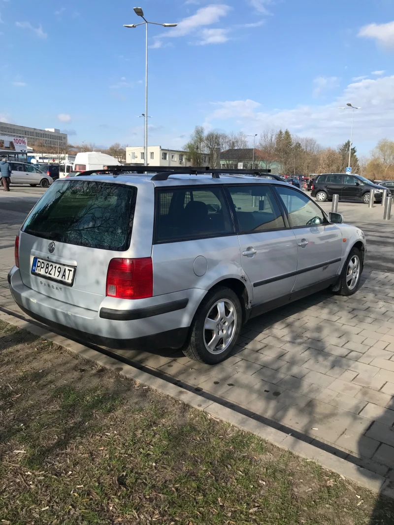 VW Passat 1.8 turbo, снимка 3 - Автомобили и джипове - 49533375