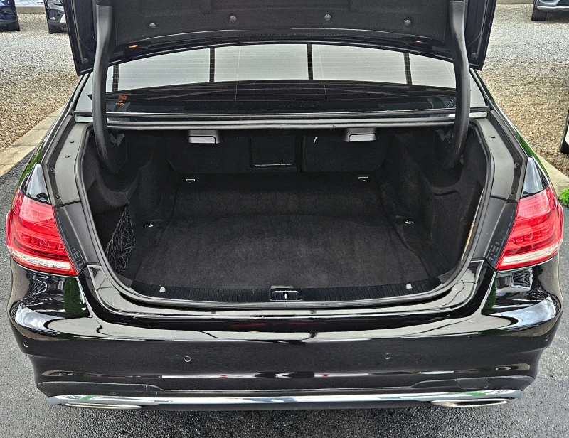 Mercedes-Benz E 220 AMG/9G TRONIC/FACE/GERMANY/CAMERA/FULL LED/LIZING, снимка 8 - Автомобили и джипове - 52481376