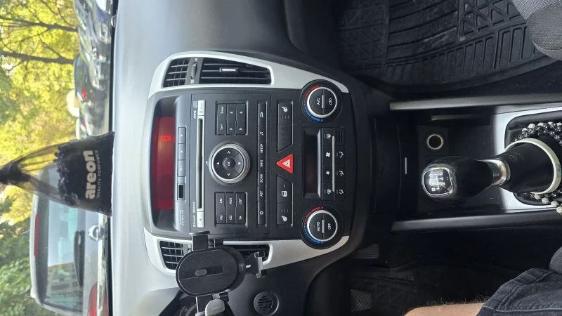 Kia Ceed 1.6 CRDI, снимка 11 - Автомобили и джипове - 52531941