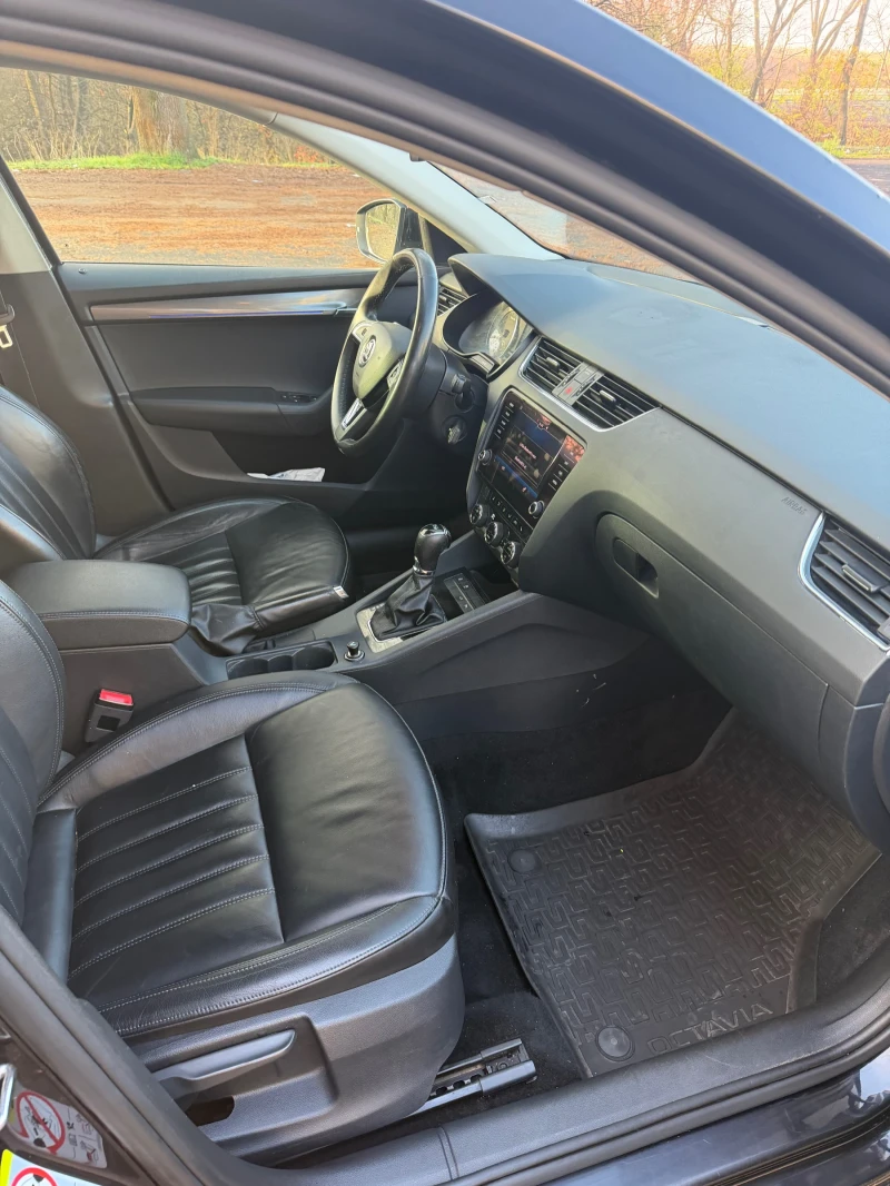 Skoda Octavia Octavia 1.5  Метан, снимка 4 - Автомобили и джипове - 52734972