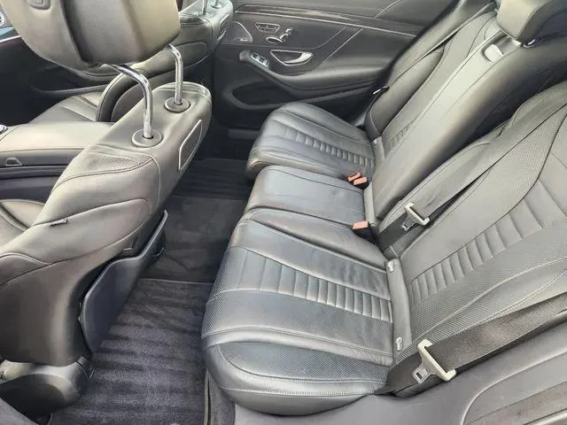 Mercedes-Benz S 560, снимка 11 - Автомобили и джипове - 54810712