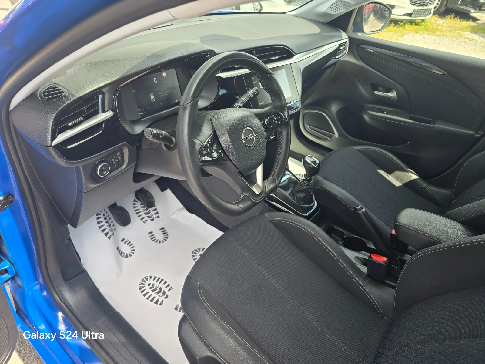 Opel Corsa 1.2i-100k.c-50000km.-NAVI-FACE - изображение 9