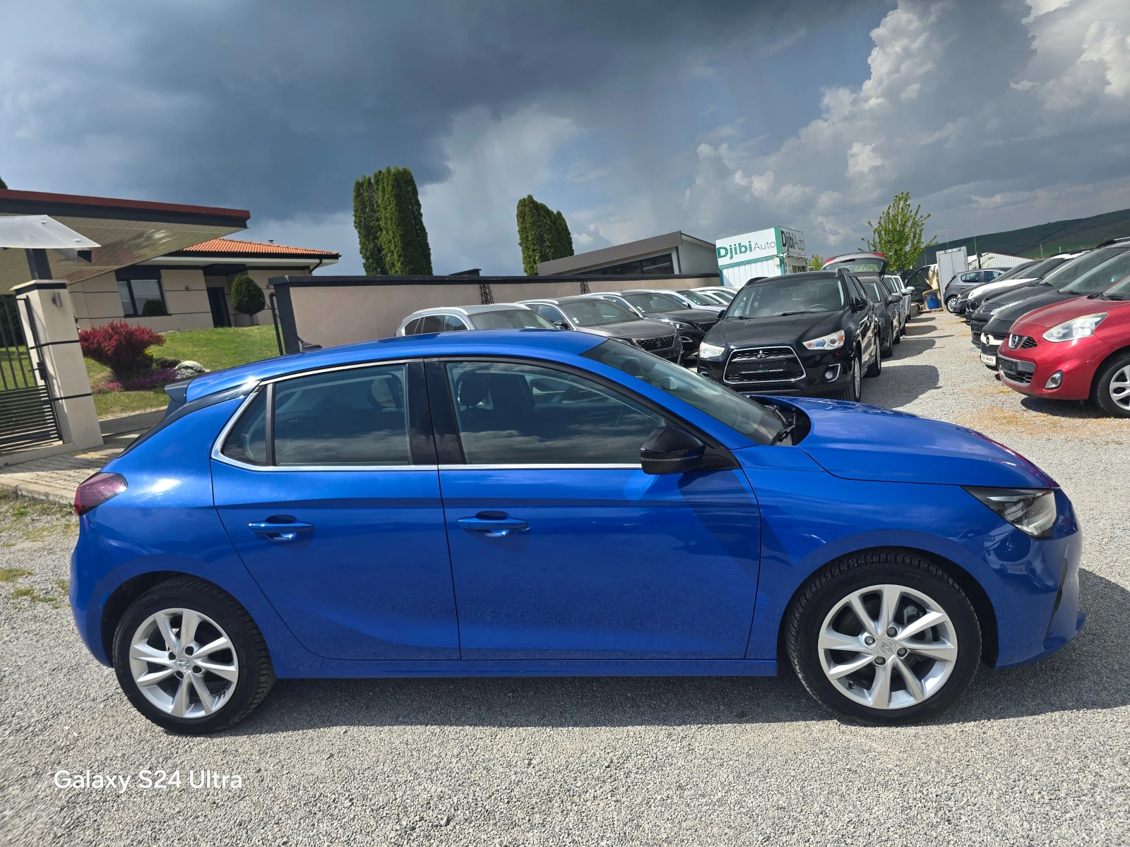 Opel Corsa 1.2i-100k.c-50000km.-NAVI-FACE - изображение 4