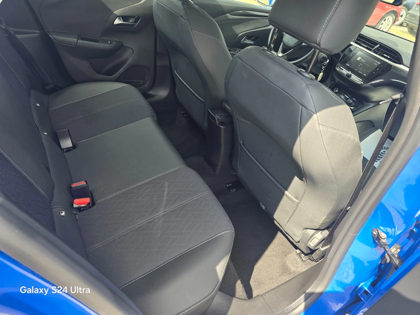 Opel Corsa 1.2i-100k.c-50000km.-NAVI-FACE - изображение 10