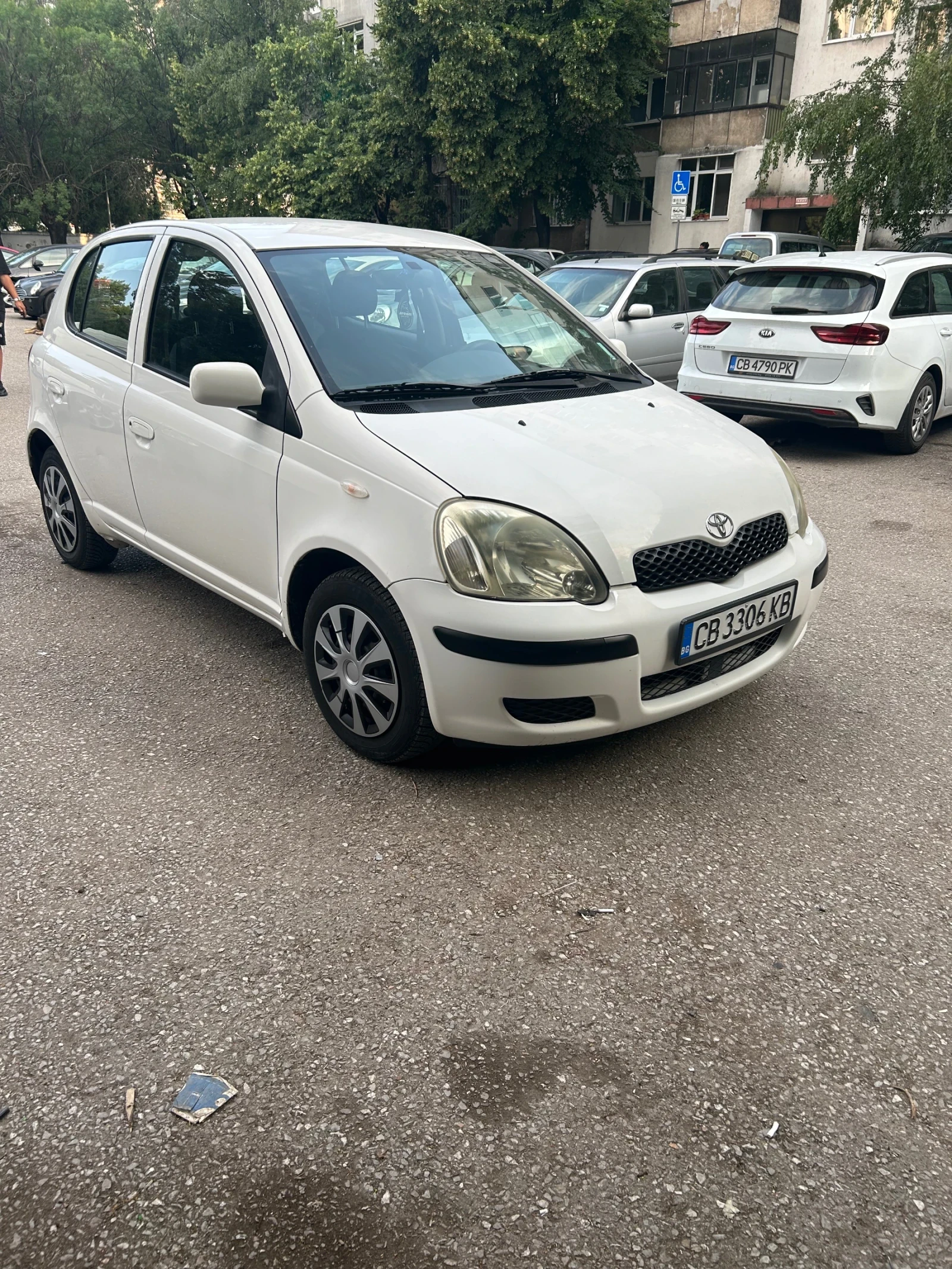 Toyota Yaris 1.4 d4d - изображение 2