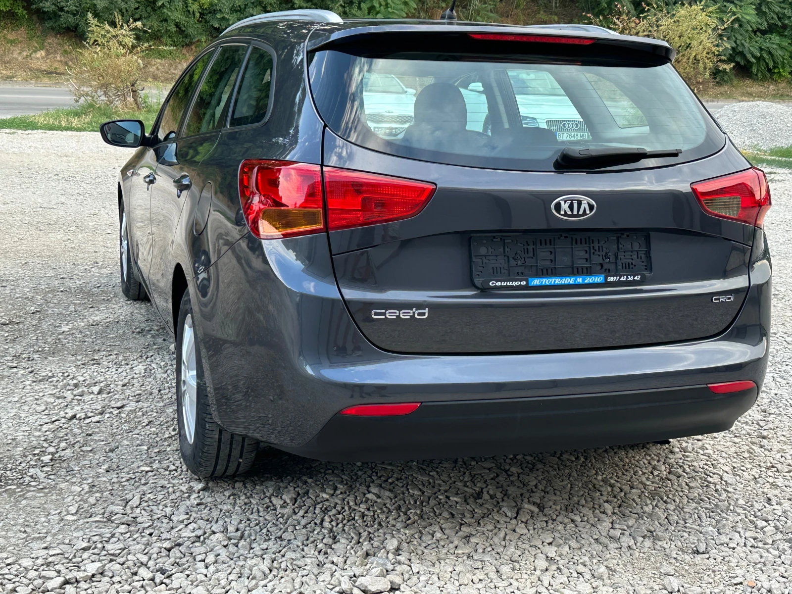 Kia Ceed DIESEL* KLIMATIK* EVRO5* 156000KM - изображение 8