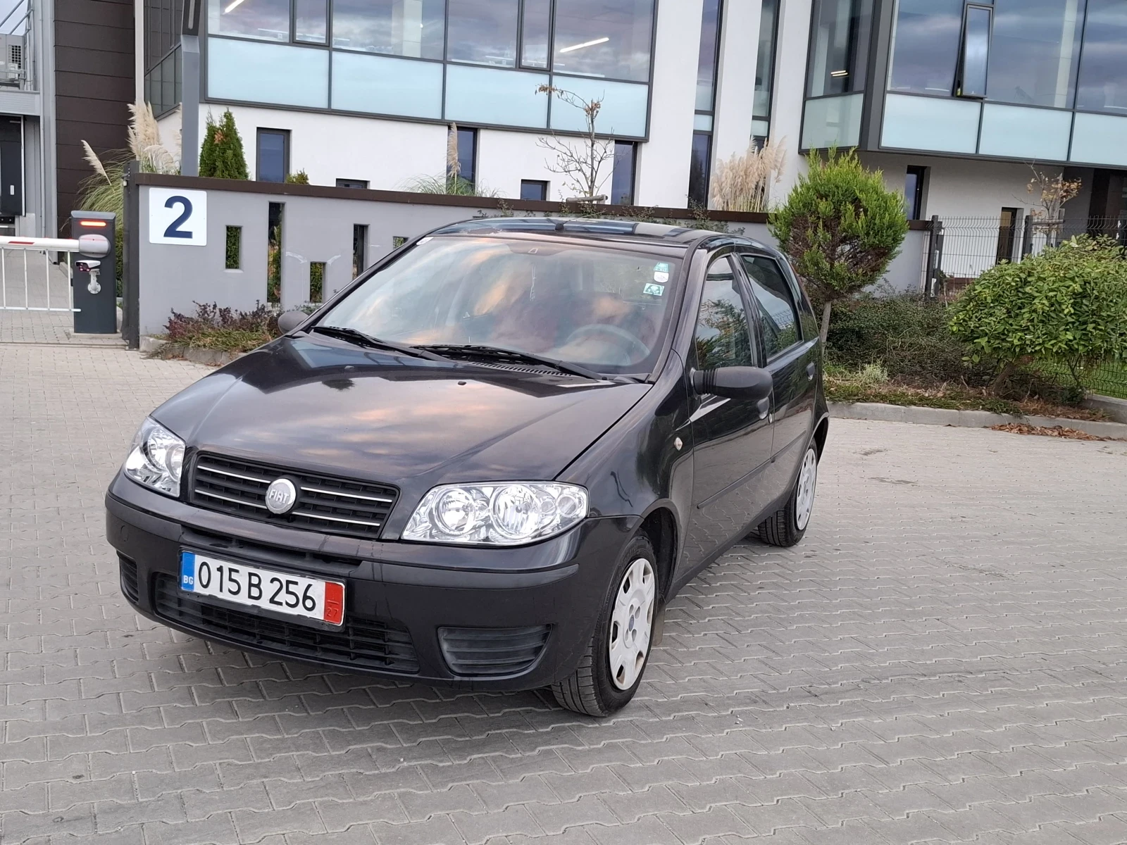 Fiat Punto 1.2i* (60)* * FACELIFT* *  * *  | Mobile.bg   2