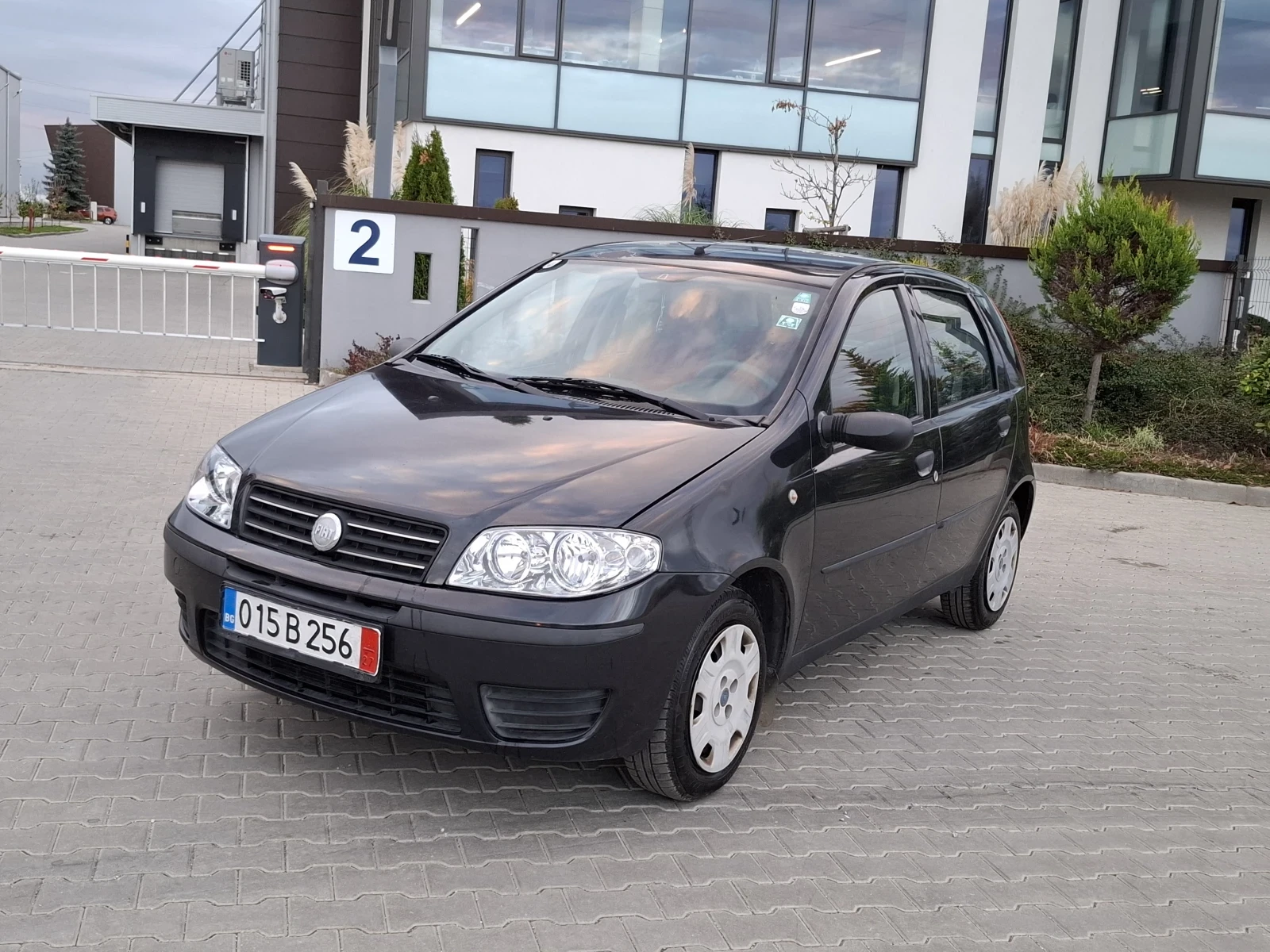 Fiat Punto 1.2i* (60)* * FACELIFT* *  * *  | Mobile.bg   3