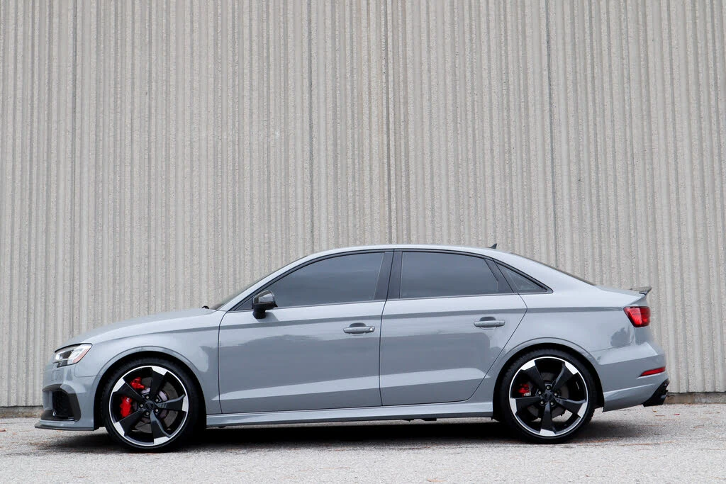 Audi Rs3 * АВТО КРЕДИТ* ЦЕНА ДО БГ * СЕРВИЗНА ИСТОРИЯ *  - изображение 3