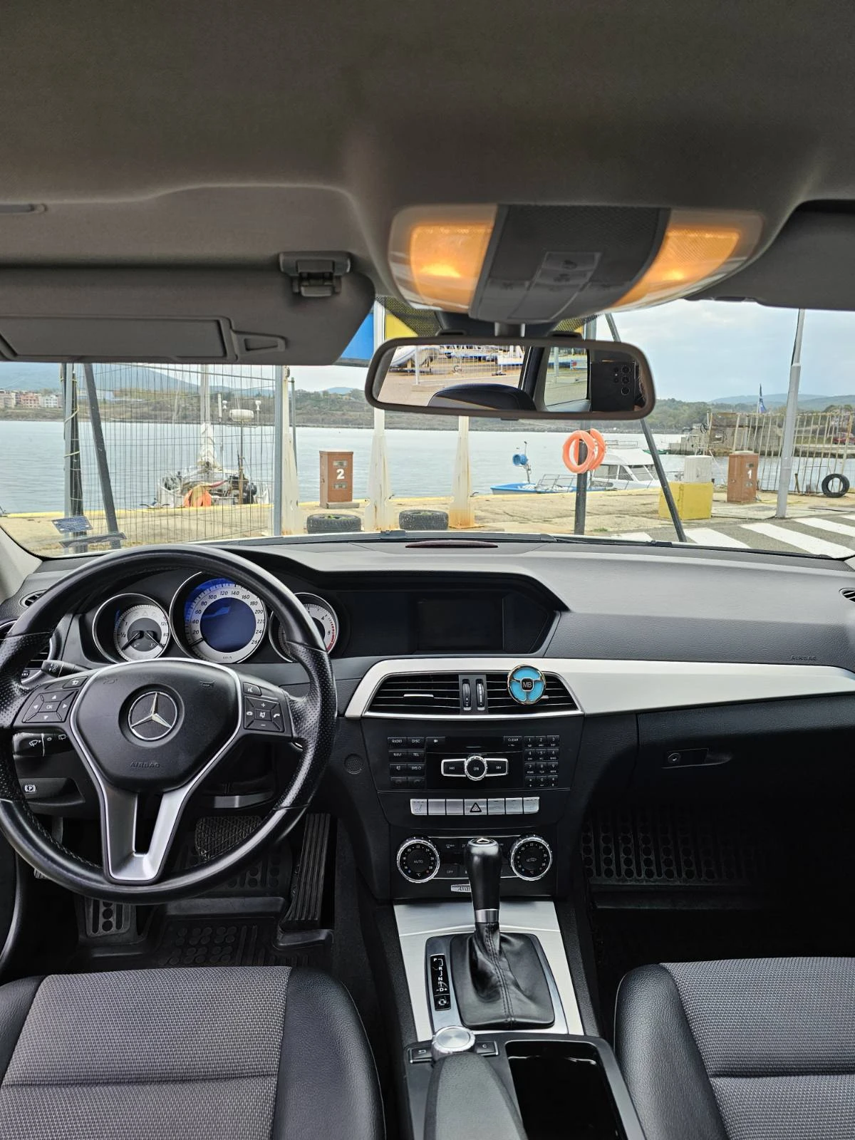 Mercedes-Benz C 220 2.2 - изображение 10