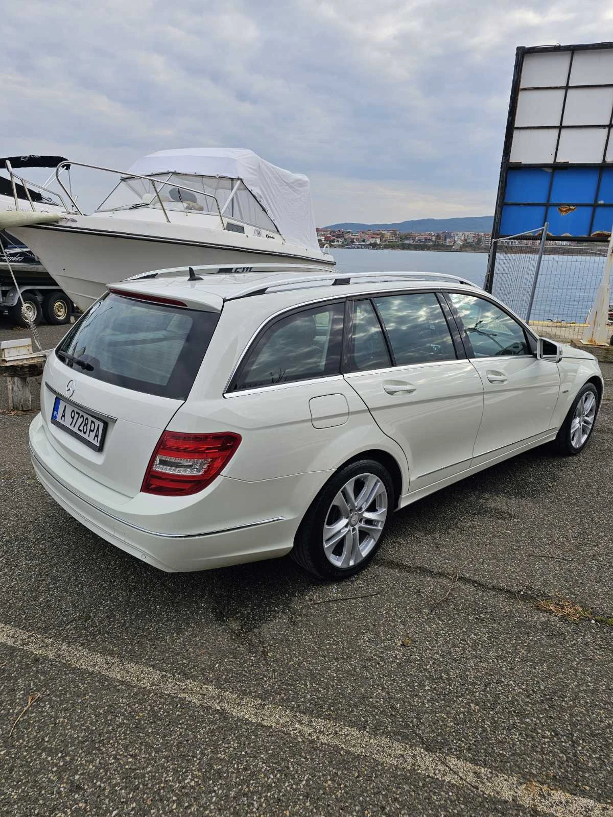 Mercedes-Benz C 220 2.2 - изображение 4