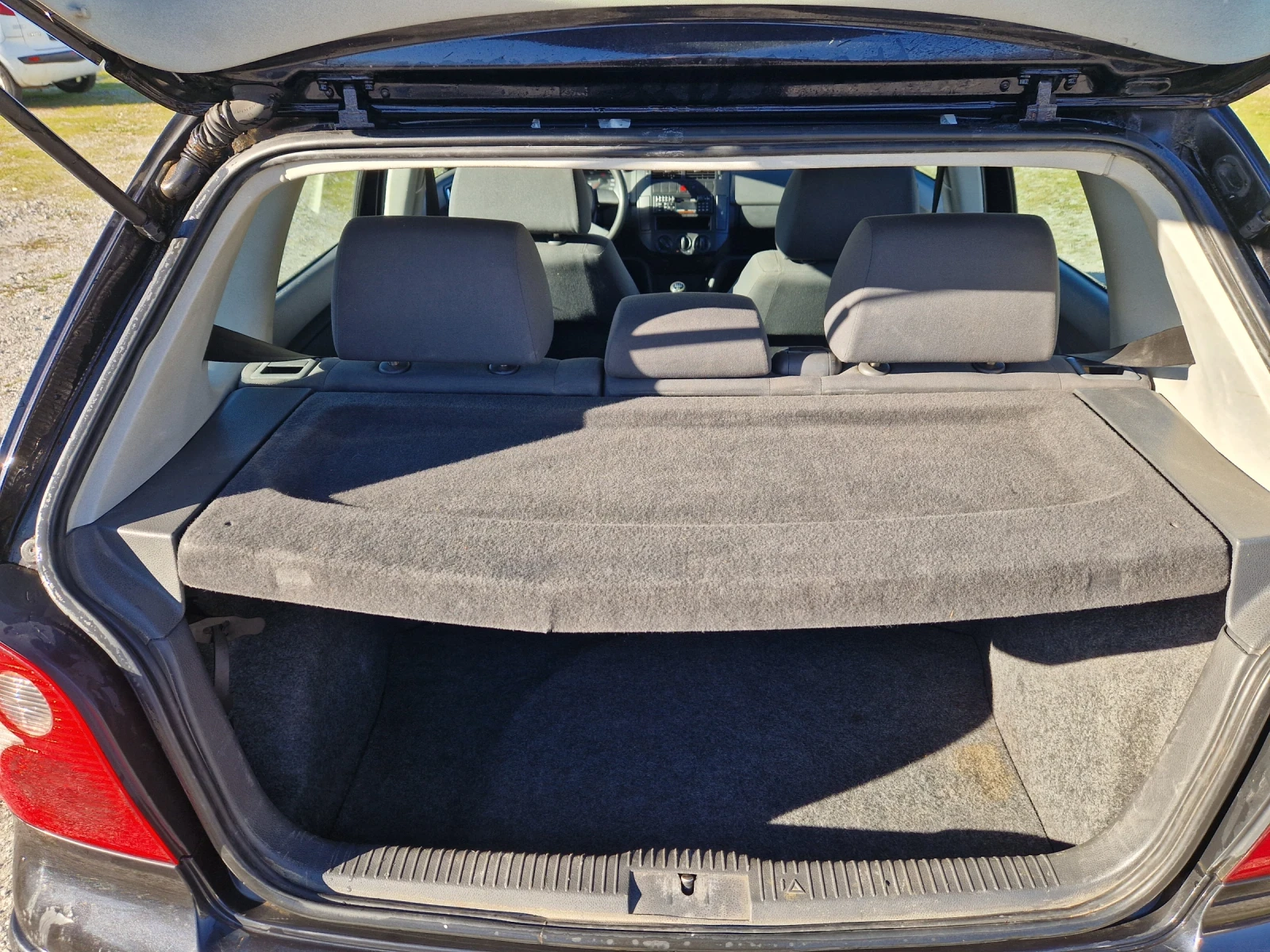 VW Polo 1.4TDI, 75кс, 05г, КЛИМАТИК, ИТАЛИЯ , снимка 13 - Автомобили и джипове - 53785256