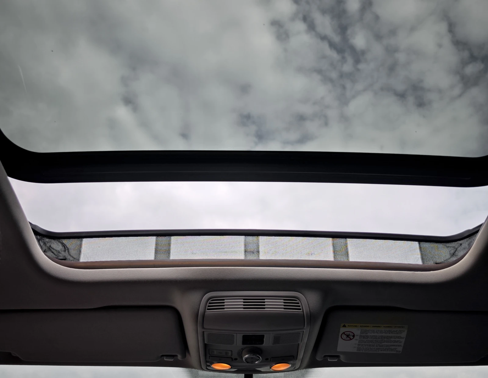 VW Passat R-Line 2.0 TDI, снимка 15 - Автомобили и джипове - 53995003