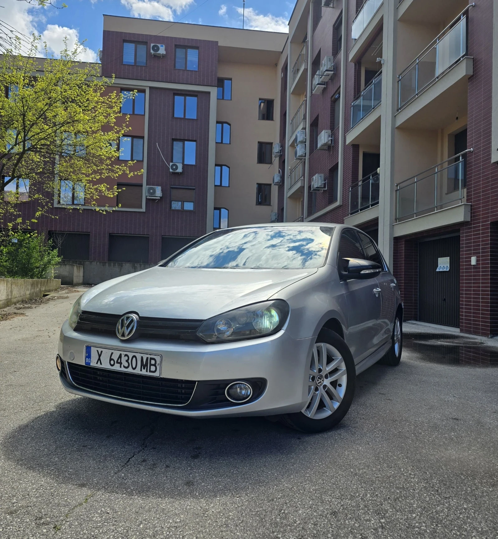 VW Golf 1.6TDI, снимка 2 - Автомобили и джипове - 54294972