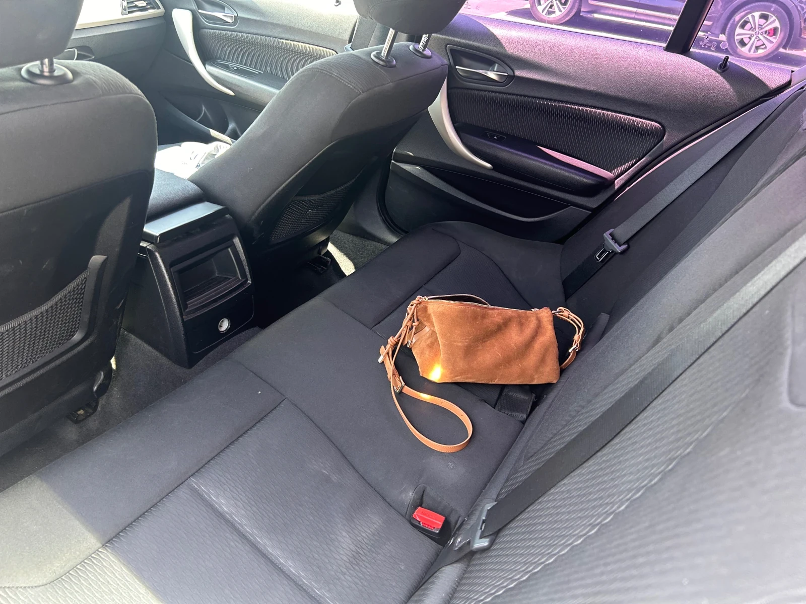 BMW 118, снимка 9 - Автомобили и джипове - 54491381