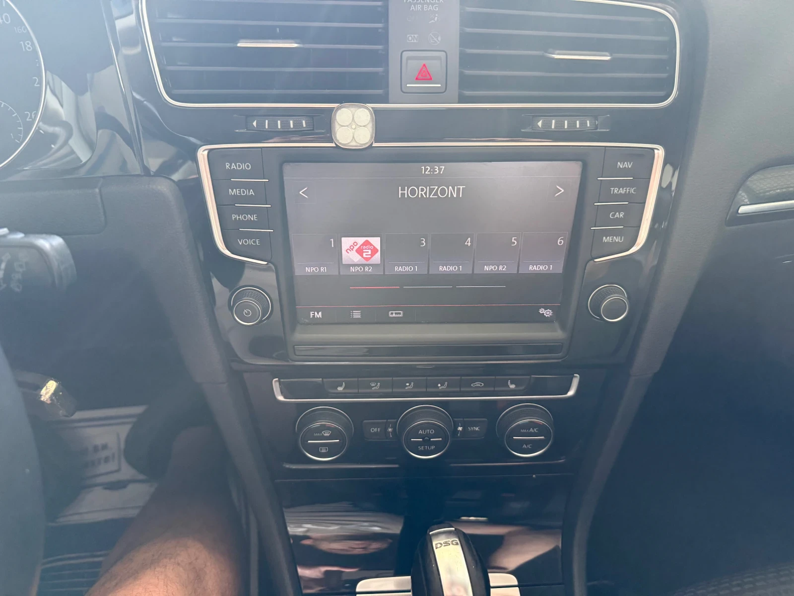 VW Golf 1.2TSI, снимка 11 - Автомобили и джипове - 54717205