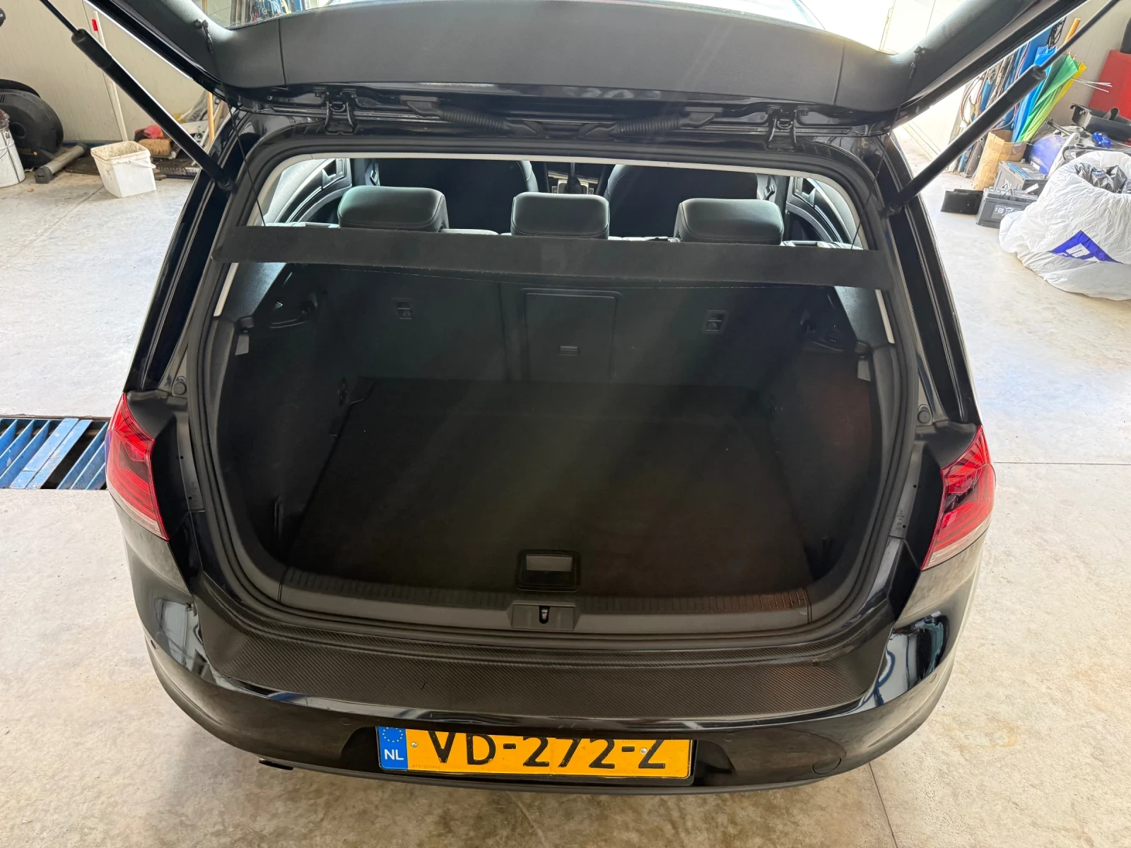 VW Golf 1.2TSI, снимка 7 - Автомобили и джипове - 54717205