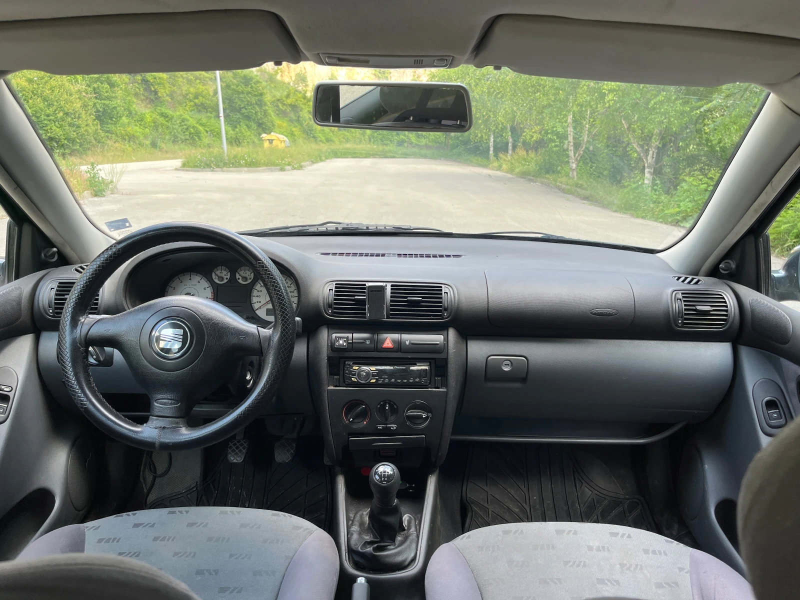 Seat Leon 1.6 LPG, снимка 6 - Автомобили и джипове - 54792626