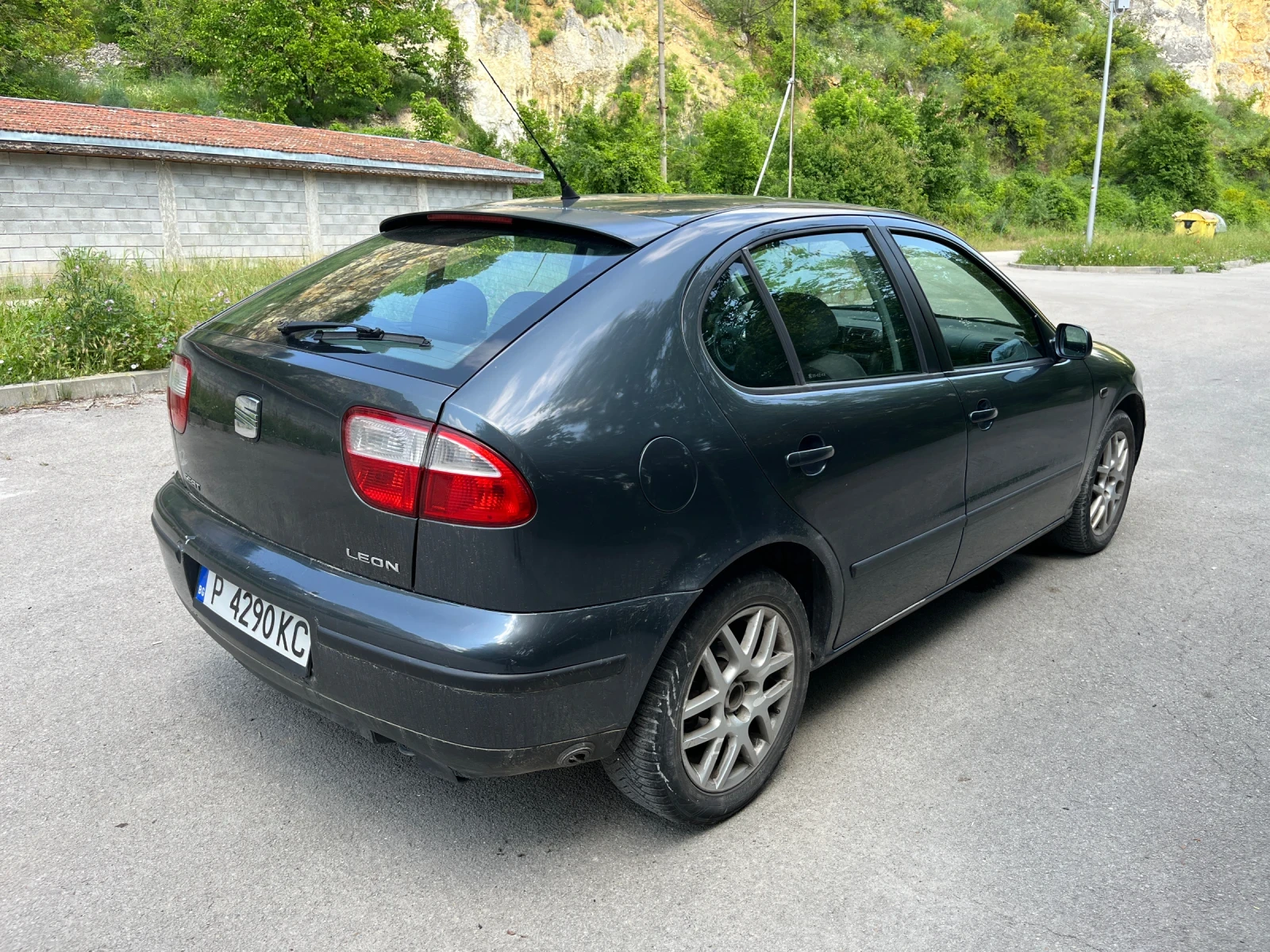 Seat Leon 1.6 LPG, снимка 8 - Автомобили и джипове - 54792626