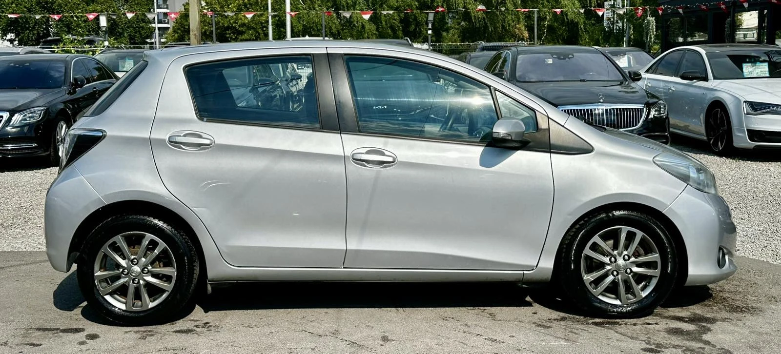 Toyota Yaris 1.4D 90HP E5B КАМЕРА, снимка 4 - Автомобили и джипове - 55315129