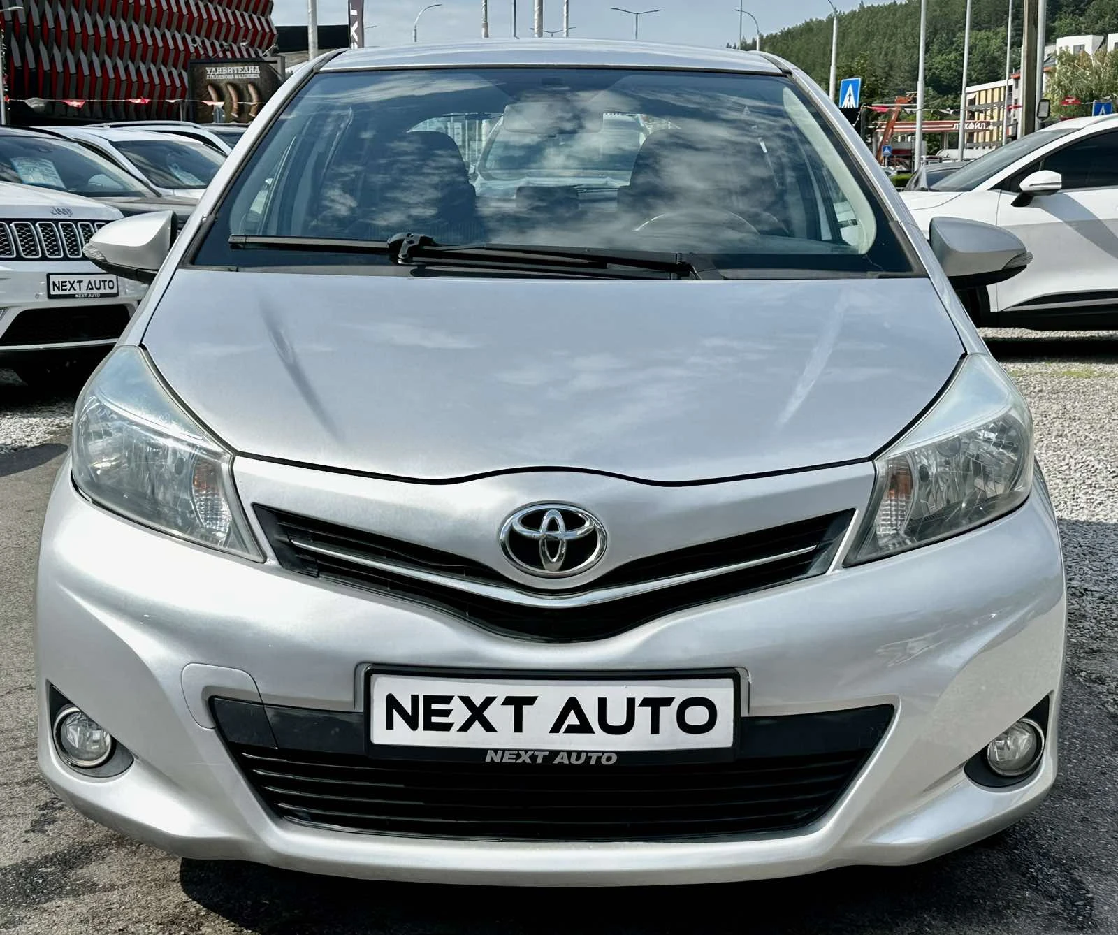 Toyota Yaris 1.4D 90HP E5B КАМЕРА, снимка 2 - Автомобили и джипове - 55315129