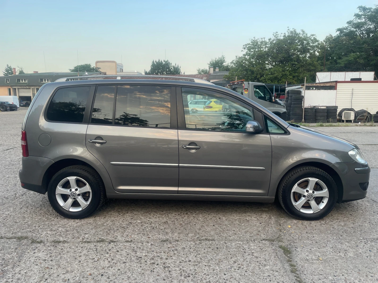 VW Touran 6+ 1 ITALIA, снимка 5 - Автомобили и джипове - 55633023
