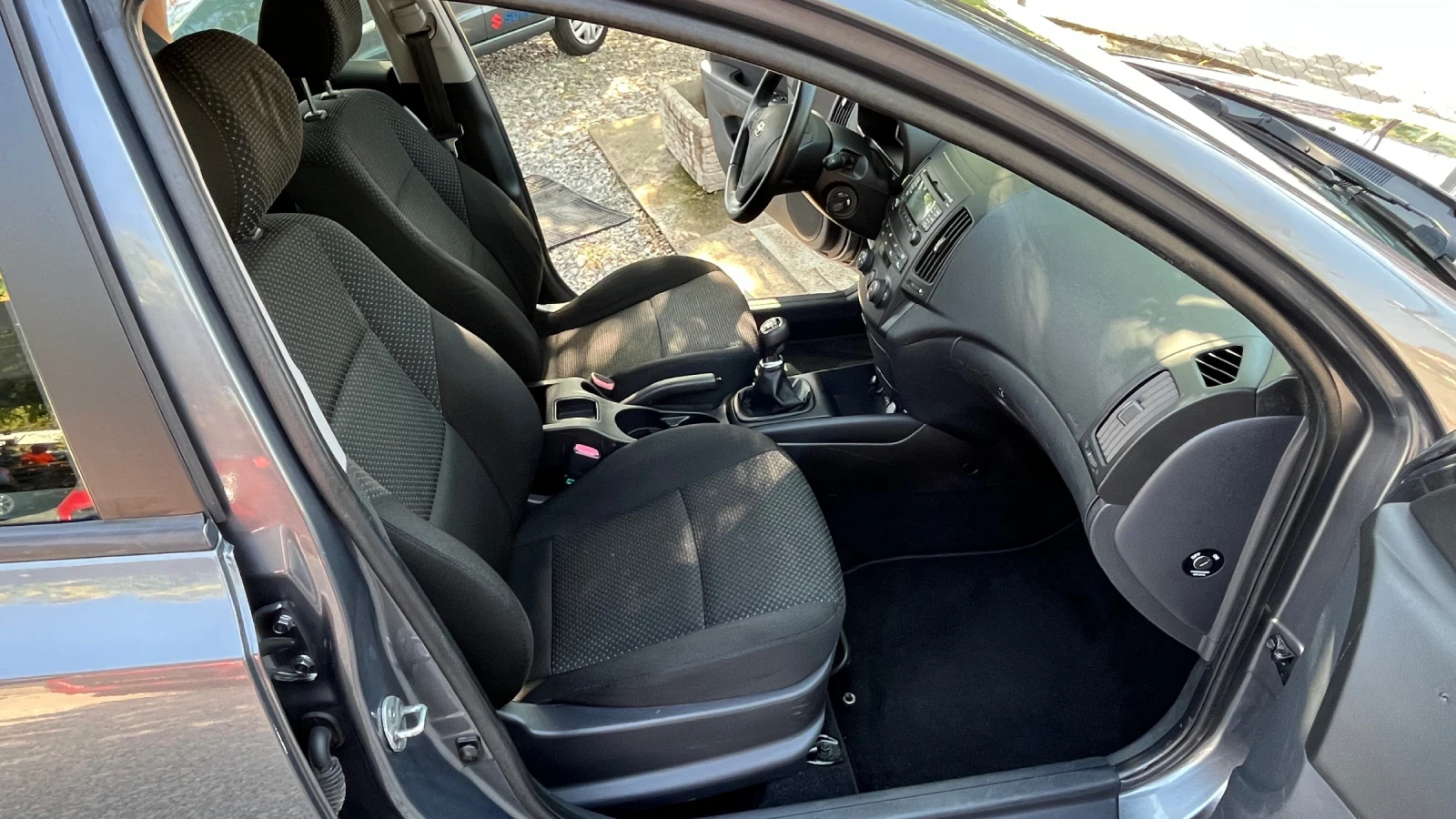 Hyundai I30 CW 1.4 16V 105 kc, снимка 10 - Автомобили и джипове - 55691172