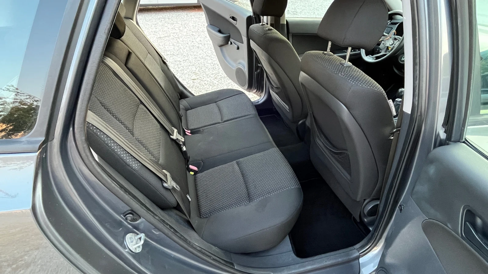 Hyundai I30 CW 1.4 16V 105 kc, снимка 12 - Автомобили и джипове - 55691172