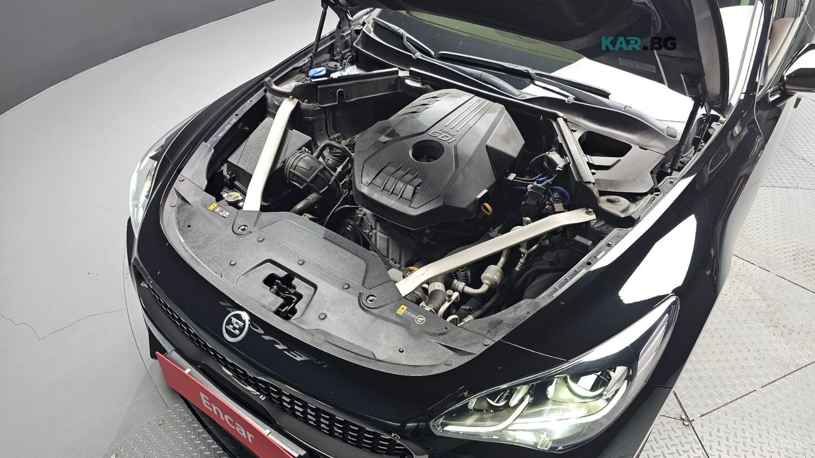 Kia Stinger 2.0 TURBO* AWD* PATINUM* ОБДУХ* ПАНО* НАВИ* КАМЕРА, снимка 6 - Автомобили и джипове - 56008135