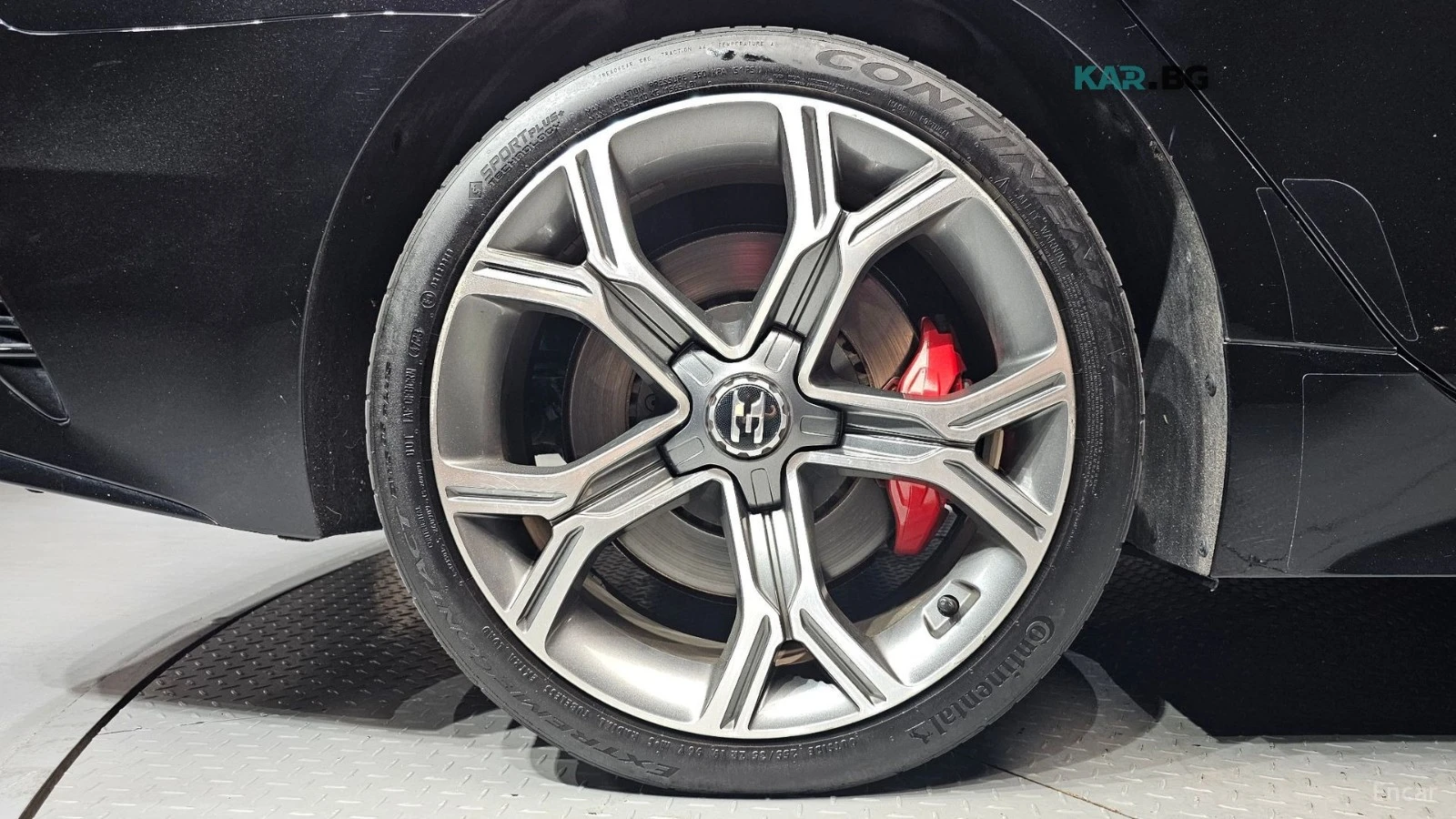 Kia Stinger 2.0 TURBO* AWD* PATINUM* ОБДУХ* ПАНО* НАВИ* КАМЕРА, снимка 5 - Автомобили и джипове - 56008135