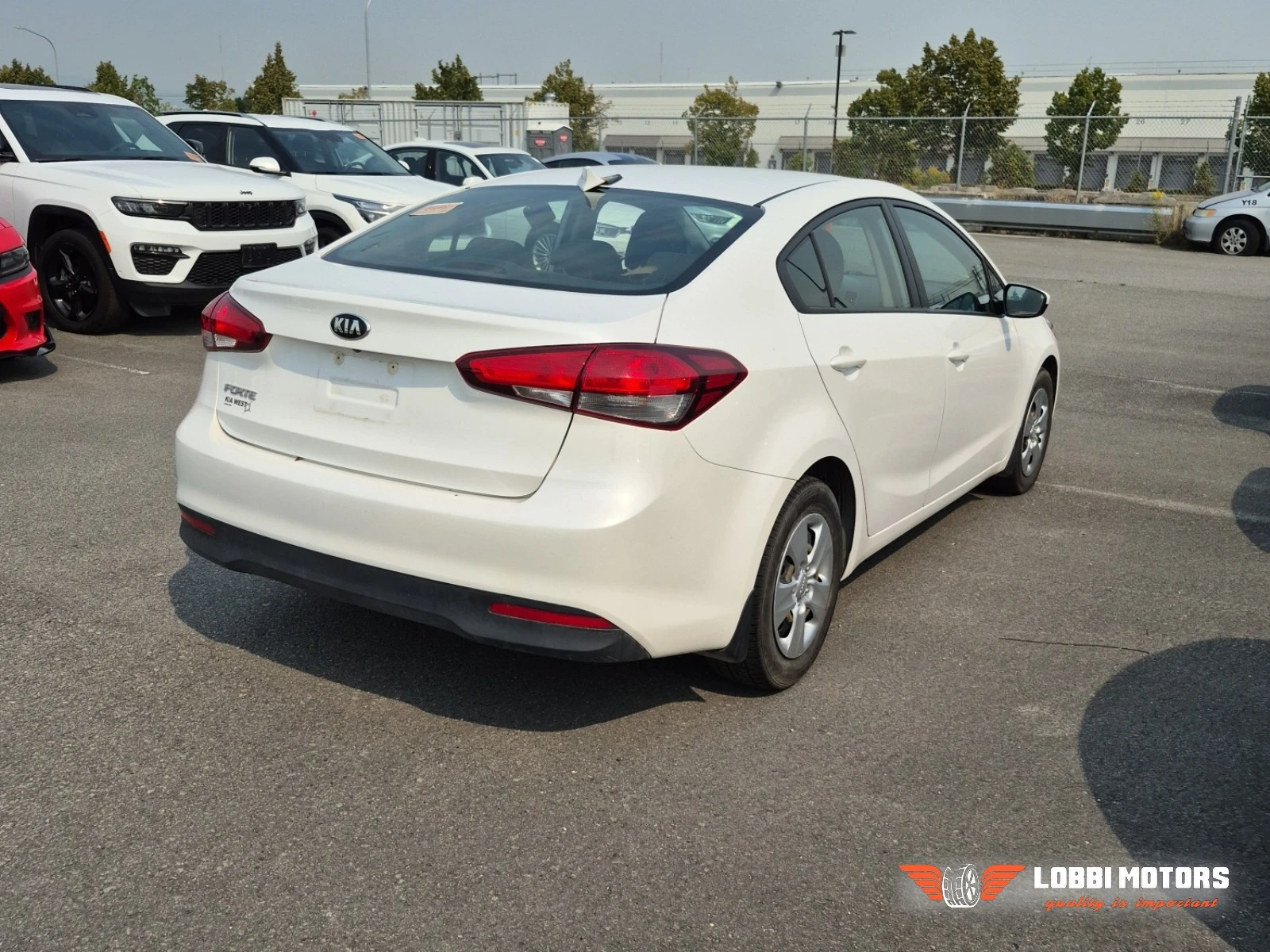 Kia Forte, снимка 2 - Автомобили и джипове - 56018227