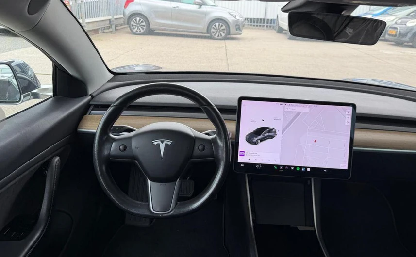 Tesla Model 3  4х4 Европейска Long Range, снимка 12 - Автомобили и джипове - 56261393