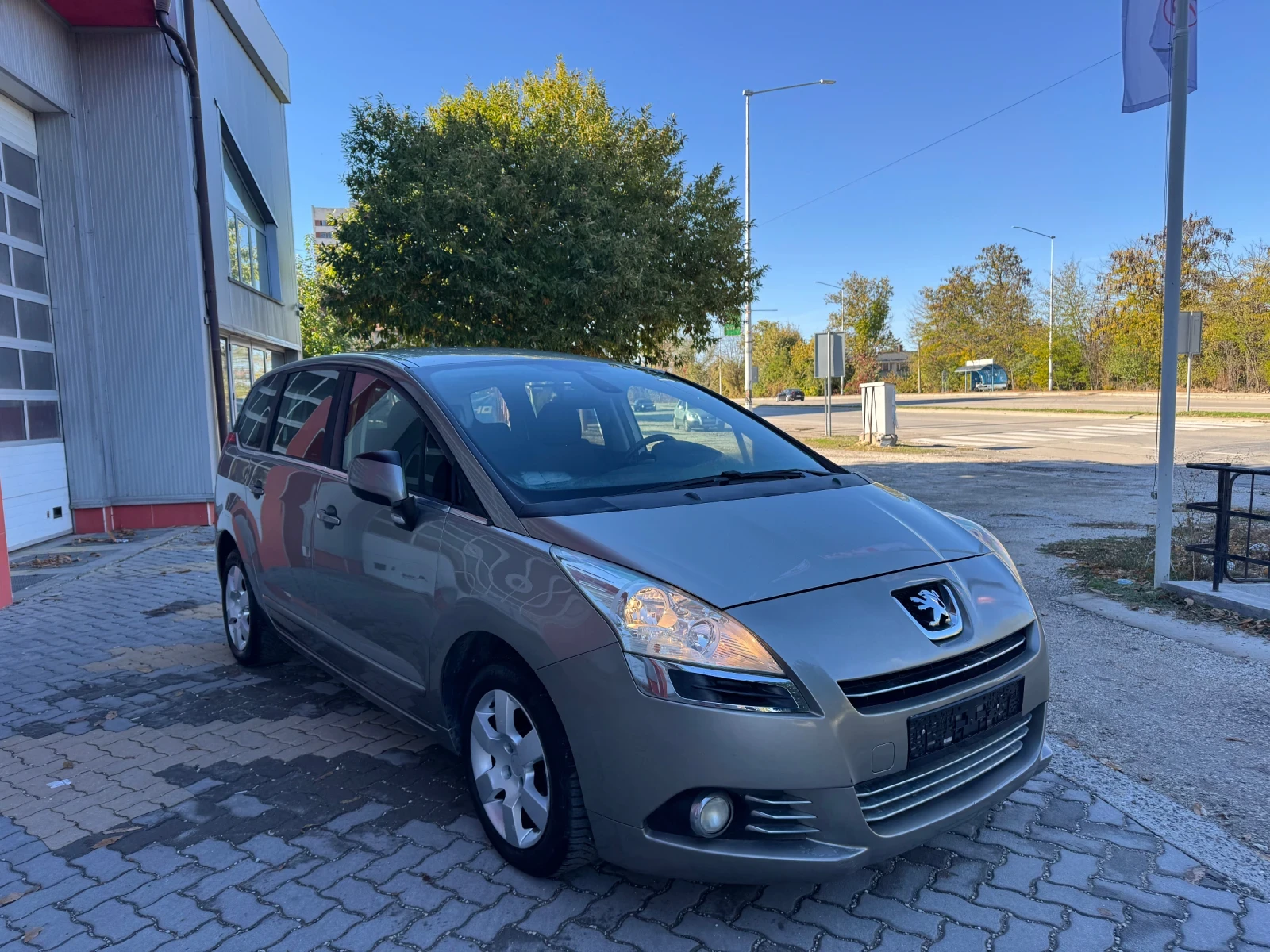 Peugeot 5008 1.6 Hdi 7 ������ ��� | Mobile.bg � ����������� 4