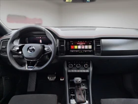 Skoda Kodiaq * RS* 4X4* PANO* DISTR* LED* CARPLAY* , снимка 9