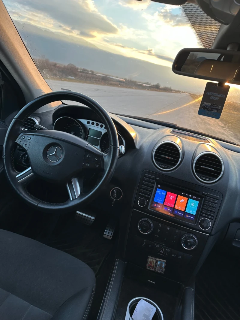 Mercedes-Benz ML 320 4 Matic, снимка 10 - Автомобили и джипове - 47994349