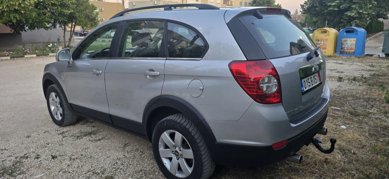 Chevrolet Captiva 2.4i, Кожа, снимка 2 - Автомобили и джипове - 50800800