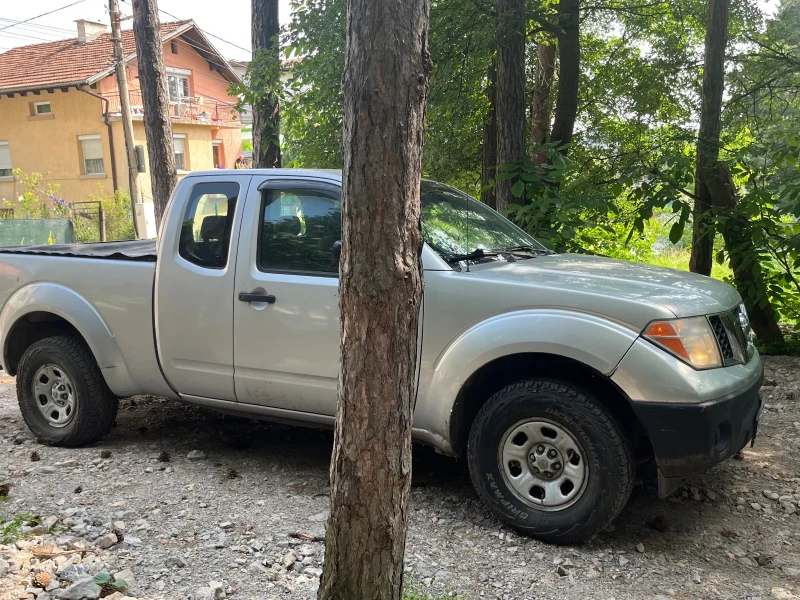 Nissan Frontier, снимка 9 - Автомобили и джипове - 51475260