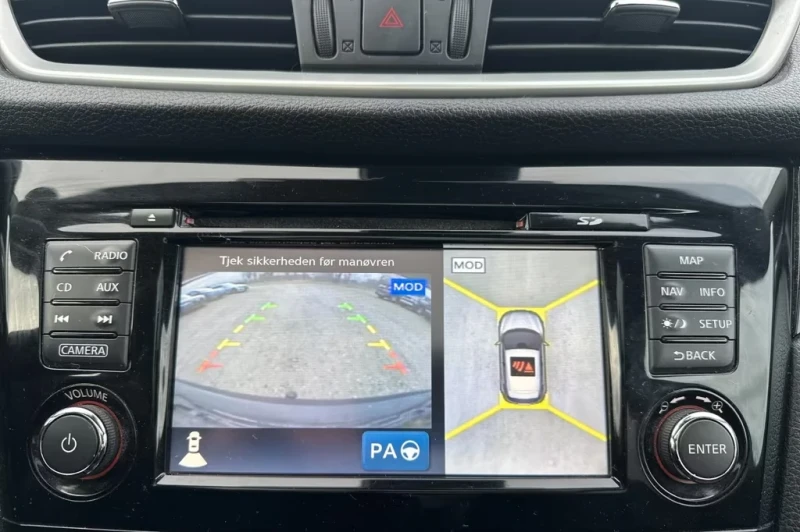 Nissan Qashqai Tekna 1.6d 130PS * PANORAMA/360* , снимка 9 - Автомобили и джипове - 52706650