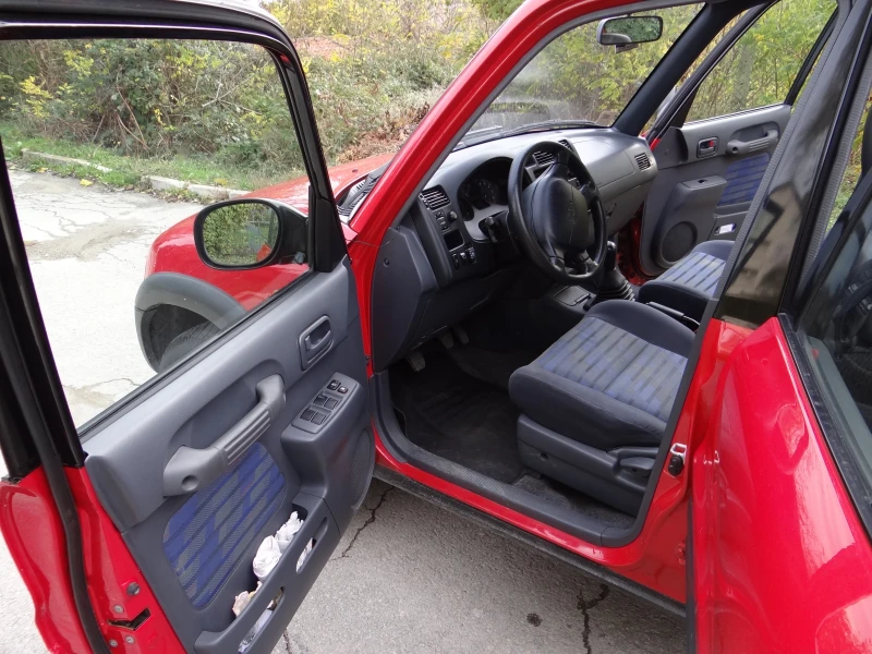 Toyota Rav4 Газов Инжекцион, снимка 12 - Автомобили и джипове - 53122184